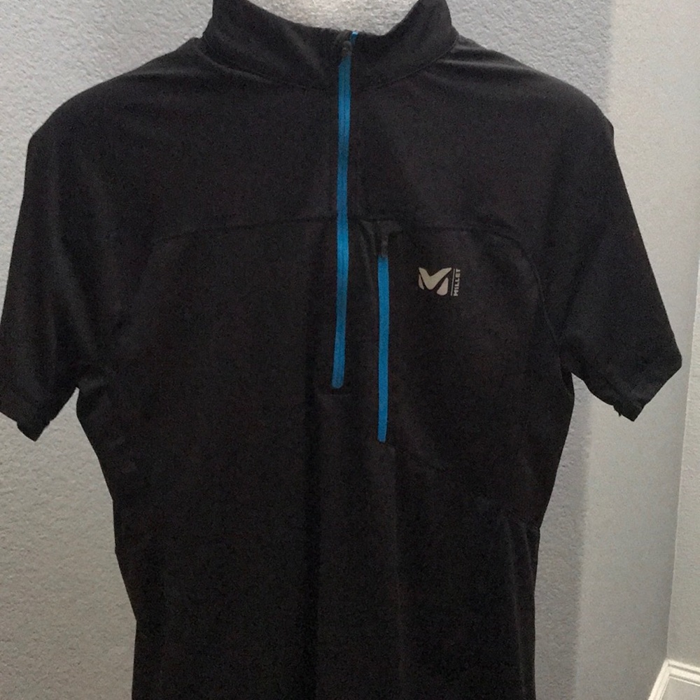 Men’s T-Shirt.